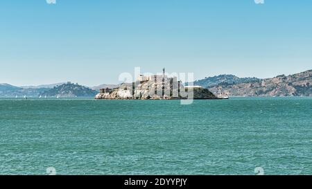 San Francisco, Californie, États-Unis - août 2019 : île d'Alcatraz dans la baie de San Francisco Banque D'Images