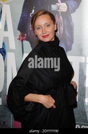 Julie Ferrier assiste à la première de la vie Domestique, qui s'est tenue au MK2 Quai de Loire, à Paris, France, le 01 octobre 2013. Photo de Jerome Domine/ABACAPRESS.COM Banque D'Images