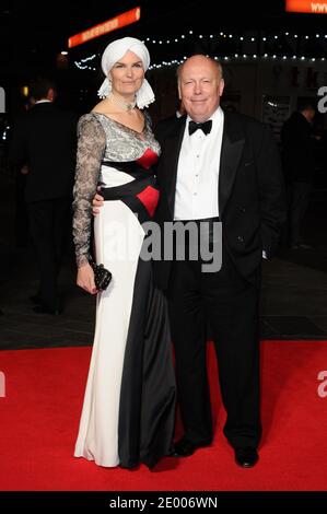 Emma Joy Kitchener et Julian Fellowes assistent à la première de Captain Phillips qui ouvre le BFI London film Festival à Odeon Leicester Square à Londres, Royaume-Uni, le 9 octobre 2013. Photo d'Aurore Marechal/ABACAPRESS.COM Banque D'Images