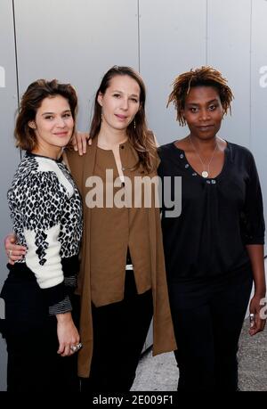 Audrey Estrougo, Marie Denarnaud et Marie Sohna Conde assistent à la séance photo de leur film "une histoire banale", lors du 18e Festival des jeunes directeurs, à Saint-Jean-de-Luz, en France, le 12 octobre 2013. Photo de Patrick Bernard/ABACAPRESS.COM Banque D'Images