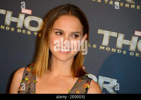 Natalie Portman assiste à la première de 'Thor: The Dark World' au Grand Rex à Paris, France, le 23 octobre 2013. Photo de Nicolas Briquet/ABACAPRESS.COM Banque D'Images