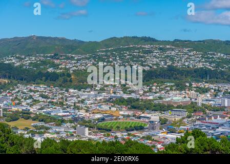Vue aérienne du stade Basin Reserve, de l'édifice du Dominion Museum et du National War Memorial Hall of Memories à Wellington, Nouvelle-Zélande Banque D'Images