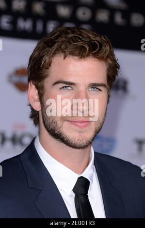 Liam Hemsworth arrive à la première de Marvel's 'Thor: The Dark World' au théâtre El Capitan à Los Angeles, CA, USA, le 4 novembre 2013. Photo de Lionel Hahn/ABACAPRESS.COM Banque D'Images