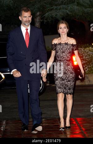 Le prince Felipe et la princesse Letizia participent au dîner-gala USA-Espagne au Montecito Country Club le 15 novembre 2013 à Santa Barbara, CA, Etats-Unis. Photo de Lionel Hahn/ABACAPRESS.COM Banque D'Images