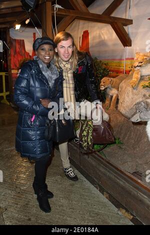 Surya Bonaly et Christophe Gularme participant au lancement de 'Paris Village de Noel' sur les champs-Elysées à Paris, France, le 20 novembre 2013. Photo de Laurent Zabulon/ABACAPRESS.COM Banque D'Images