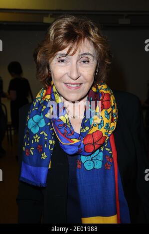 Edith Cresson assiste au lancement du livre le dictionnaire universel des Creatrices, qui s'est tenu au siège de l'UNESCO, à Paris, en France, le 22 novembre 2013. Photo d'Aurore Marechal/ABACAPRESS.COM Banque D'Images