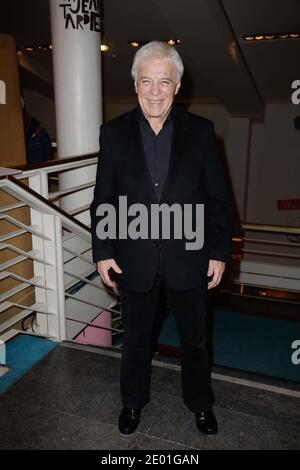 Guy Bedos participant à la fête de la culture contre la haine au Théâtre du rond-point, à Paris, France, le 2 décembre 2013. Photo Jerome Domine/ABACAPRESS.COM Banque D'Images