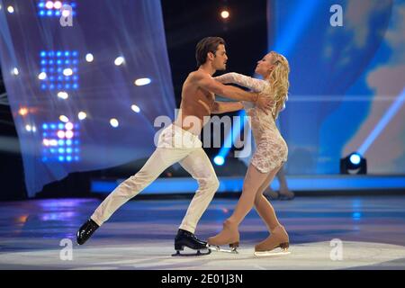 EXCLUSIF. Spectacle de glace 2013 - Deuxieme Prime. Florent Torres pendentif le deuxième premier diffus sur M6 a Paris, France, le 4 décembre 2013. Photo de Nicolas Gouhier//M6/ABACAPRESS.COM Banque D'Images