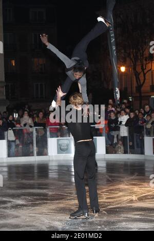 Surya Bonaly inaugure la patinoire en plein air qui se tient sur l'Esplanade de l'hôtel de ville à Vincennes, France, le 6 décembre 2013. Photo de Audrey Poree/ABACAPRESS.COM Banque D'Images