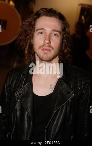 Julien Dore à l'occasion du 50ème anniversaire de France Inter qui s'est tenu à 'Gaite lyrique' à Paris, France, le 08 décembre 2013. Photo de Jerome Domine/ABACAPRESS.COM Banque D'Images