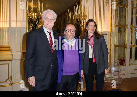 Le ministre de la Culture Aurelie Filippetti et Lionel Jospin assistent à une cérémonie où Jean-Michel Ribes est fait Commandeur de l'ordre des Arts et des lettres, qui s'est tenue au ministère de la Culture à Paris, France, le 10 décembre 2013. Photo de Laurent Zabulon/ABACAPRESS.COM Banque D'Images