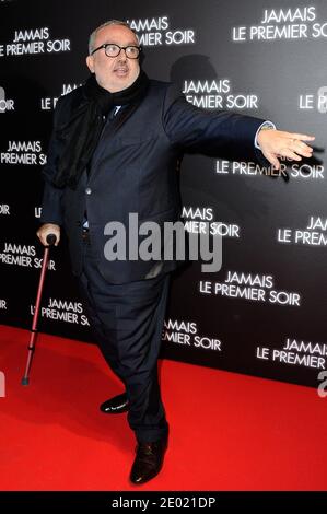 Dominique Farrugia assiste à la première du Jamais le Premier soir à l'Opéra de Gaumont Capucines, à Paris, le 19 décembre 2013. Photo d'Aurore Marechal/ABACAPRESS.COM Banque D'Images