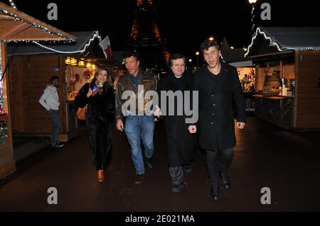 Igor et Grichka Bogdanoff lors de l'inauguration de la patinoire temporaire à Trocadéro, France, le 19 décembre 2013. Photo de Thierry Plessis/ABACAPRESS.COM Banque D'Images