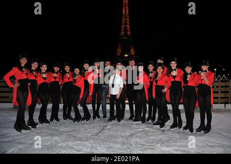 Igor et Grichka Bogdanoff lors de l'inauguration de la patinoire temporaire à Trocadéro, France, le 19 décembre 2013. Photo de Thierry Plessis/ABACAPRESS.COM Banque D'Images