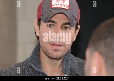 Enrique Iglesius participe au Y100 Jingle ball 2013 au BB&T Centre de Miami, FL, Etats-Unis, le 20 décembre 2013. Photo de Boyd Fellows/ABACAPRESS.COM Banque D'Images