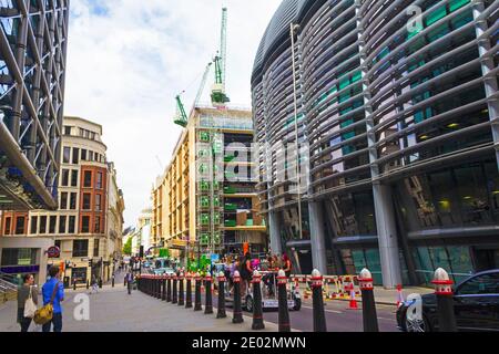 De nouveaux bâtiments d'affaires sur Cannon Street, la ville de Londres - l'historique Centre et le principal quartier central des affaires de Londres, Royaume-Uni, août 2016 Banque D'Images