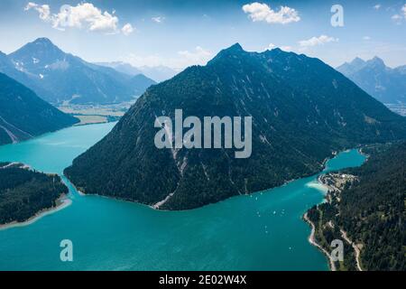 Au sud de Plansee avec Kleiner Plansee droite et gauche du lac Heiterwang, Tyrol, Autriche Banque D'Images