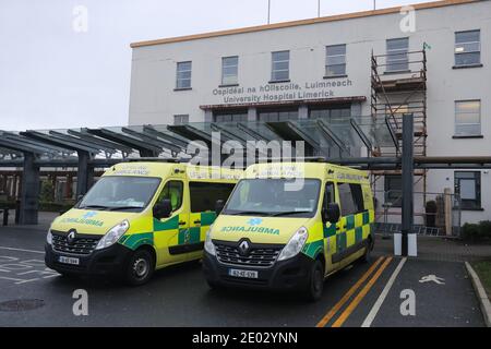 Vues générales de l'hôpital universitaire Limerick où le Dr Aiden O'Brien, consultant en matière de respiration, pratique. Banque D'Images