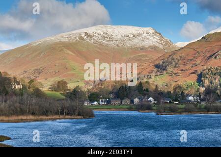 Neige sur la selle Sandle à Grasmere, Lake District, Cumbria Banque D'Images