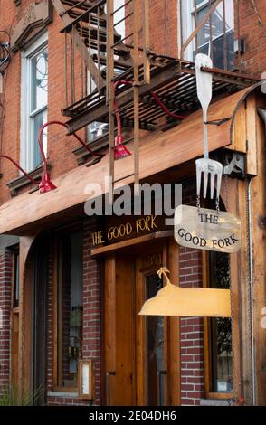 Le bon restaurant et bar de Red Hook Brooklyn NYC Banque D'Images