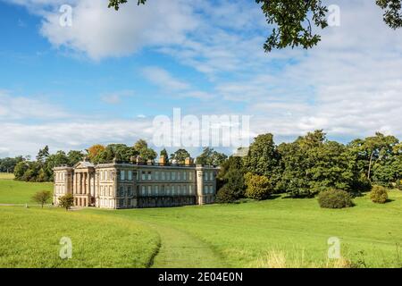 L'abbaye de Calke, une maison de campagne classée au début du XVIIIe siècle près de Tickelall, Derbyshire, Angleterre, Royaume-Uni Banque D'Images