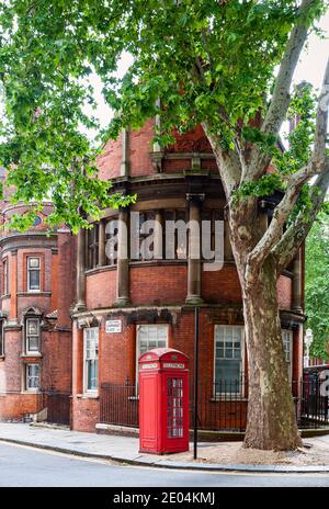 Téléphone Box, Londres, Angleterre. Banque D'Images