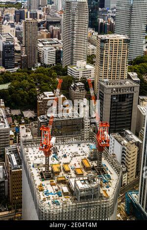 Construction en hauteur résistante aux tremblements de terre travaux de construction sur Skyscraper à Chuo, Tokyo, Japon Banque D'Images