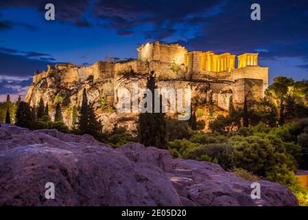 Acropole à l'aube de la colline d'Aeropagus, Athènes, Grèce Banque D'Images