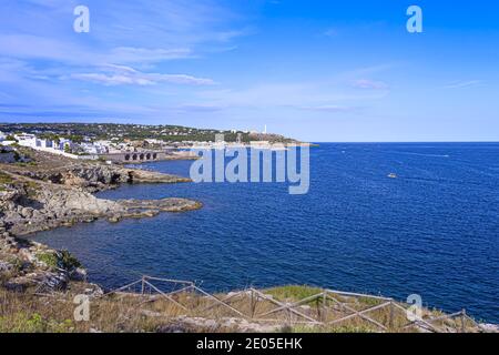 Côte de Salento: Ville de Santa Maria di Leuca, Italie (Apulia). Banque D'Images