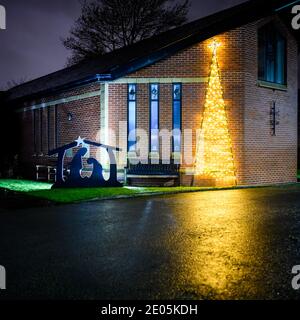 Noël à l'église de la réforme unie, Worsley Road, Swinton, Manchester Banque D'Images