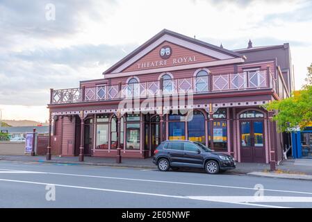 NELSON, NOUVELLE-ZÉLANDE, 4 FÉVRIER 2020 : vue au coucher du soleil sur le Royal Theatre à Nelson, Nouvelle-Zélande Banque D'Images