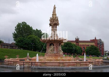 Fontaine Doulton, Glasgow Green Banque D'Images