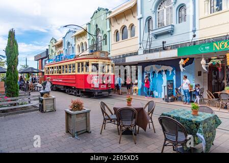 CHRISTCHURCH, NOUVELLE-ZÉLANDE, 21 JANVIER 2020 : restaurants dans la rue New Regent à Christchurch, Nouvelle-Zélande Banque D'Images