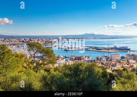 Vue sur Plama de Mallorca depuis Castell de Bellver, Majorque, Iles Baléares, Espagne Banque D'Images