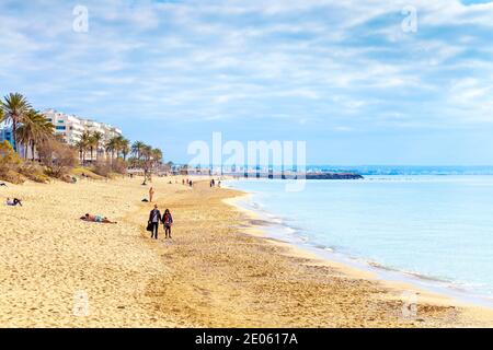 Platja de Can Pere Antoni beach et d'azur de l'eau de mer, Mallorca, Espagne Banque D'Images