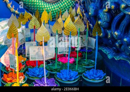 Thai Krathong près du temple Wat Khao Phra Khru si District de Racha Chonburi Thaïlande Asie Banque D'Images