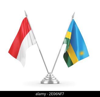 Les drapeaux de table du Rwanda et de l'Indonésie sont isolés sur fond blanc 3D rendu Banque D'Images