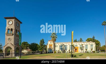 Californie, Bakersfield, Kern County Museum, Beale Memorial Clock Tower Banque D'Images