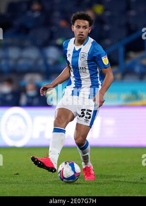 Huddersfield Town's Rarmani Edmonds-Green lors du match de championnat Sky Bet au stade John Smith's, Huddersfield. Banque D'Images