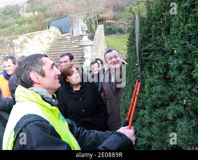 La ministre française des Solidarités Roselyne Bachelot visite un site de projet d'intégration (contrat unique d'Insertin : CUI) au musée gallo-romain de Lyon, France, le 18 janvier 2012. Photos de Vincent Dargent/ABACAPRESS.COM Banque D'Images