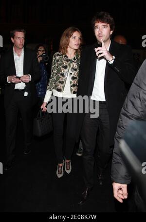 Antoine Arnault et Natalia Vodianova arrivent pour le salon de la collection Etam Printemps-été 2012 qui s'est tenu à Beaux Arts à Paris, en France, le 23 janvier 2012. Photo de Denis Guignebourg/ABACAPRESS.COM Banque D'Images