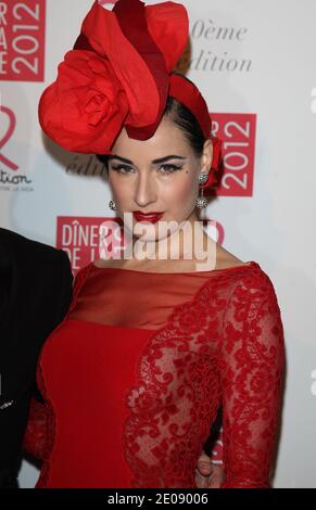 DITA Von Teese participe au dîner de gala Sidaction 2012 (Diner de la mode pour le SIDA) pour le Fonds MAC AIDS, qui s'est tenu au Pavillon d'Armenonville à Paris, France, le 26 janvier 2012. Photo de Marco Vitchi/ABACAPRESS.COM Banque D'Images