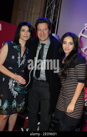 Hiam Abbass, Laurent Gerra et Hafsia Herzi participant à la 7e rencontre internationale du cinéma et à la cérémonie de clôture du prix Henri Langlois, qui s'est tenue à l'hôtel de ville de Vincennes, près de Paris, en France, le 30 janvier 2012. Photo de Mireille Ampilhac/ABACAPRESS.COM Banque D'Images