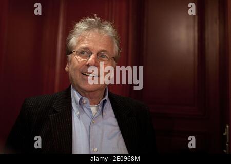 Daniel Cohn-Bendit, député européen d'EELV, participe à une conférence de presse pour présenter les alternatives proposées par les écologistes français et européens, à Paris, en France, le 30 janvier 2012. Photo de Stephane Lemouton/ABACAPRESS.COM Banque D'Images