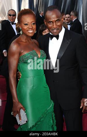 Viola Davis et Julius Tennon arrivent au 84e Annual Academy Awards, qui s'est tenu au Kodak Theatre de Los Angeles, CA, Etats-Unis, le 26 février 2012. Photo de Lionel Hahn/ABACAPRESS.COM Banque D'Images