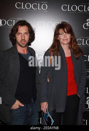Frédéric Diefenthal et Gwendoline Hamon assistent à la première 'Cloclo' qui s'est tenue au théâtre Gaumont Marignan à Paris, en France, le 5 mars 2012. Photo de Denis Guignebourg/ABACAPRESS.COM Banque D'Images
