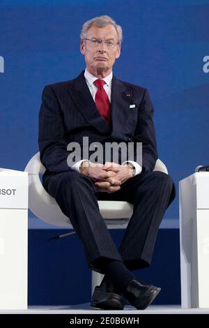 Le 13 mars 2012, Gerhard Cromme, président du comité de surveillance du fabricant allemand ThyssenKrupp AG, participe à un colloque avec le quotidien le monde et l'Association française des entreprises privées (AFEP), axé sur la compétitivité, à Paris, en France. Photo de Stephane Lemouton/ABACAPRESS.COM. Banque D'Images