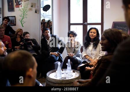 Vincent Peillon et Najat Vallaud-Belkacem participent à un séminaire sur les entrepreneurs innovants, à Paris, en France, le 19 mars 2012. Photo de Stephane Lemouton/ABACAPRESS.COM. Banque D'Images