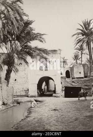 Photo du XIXe siècle - vue de Biskra Algérie, Afrique du Nord, image c,1880 par le studio Auguste Maure. Banque D'Images