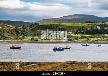 Vue sur la baie d'Uig, île de Skye, Hébrides intérieures, Écosse, Royaume-Uni, Europe Banque D'Images
